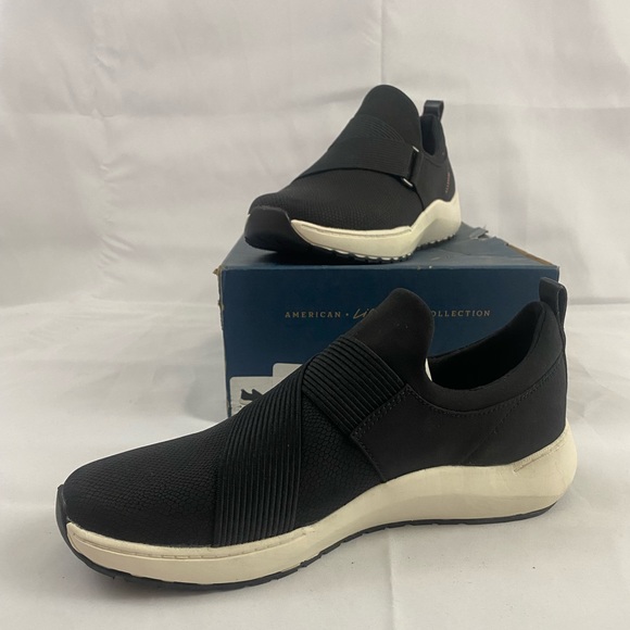 Dr Scholl’s Hold Out Black Reptile Slip On Sneaker size 7.5 NWOT - Picture 7 of 16